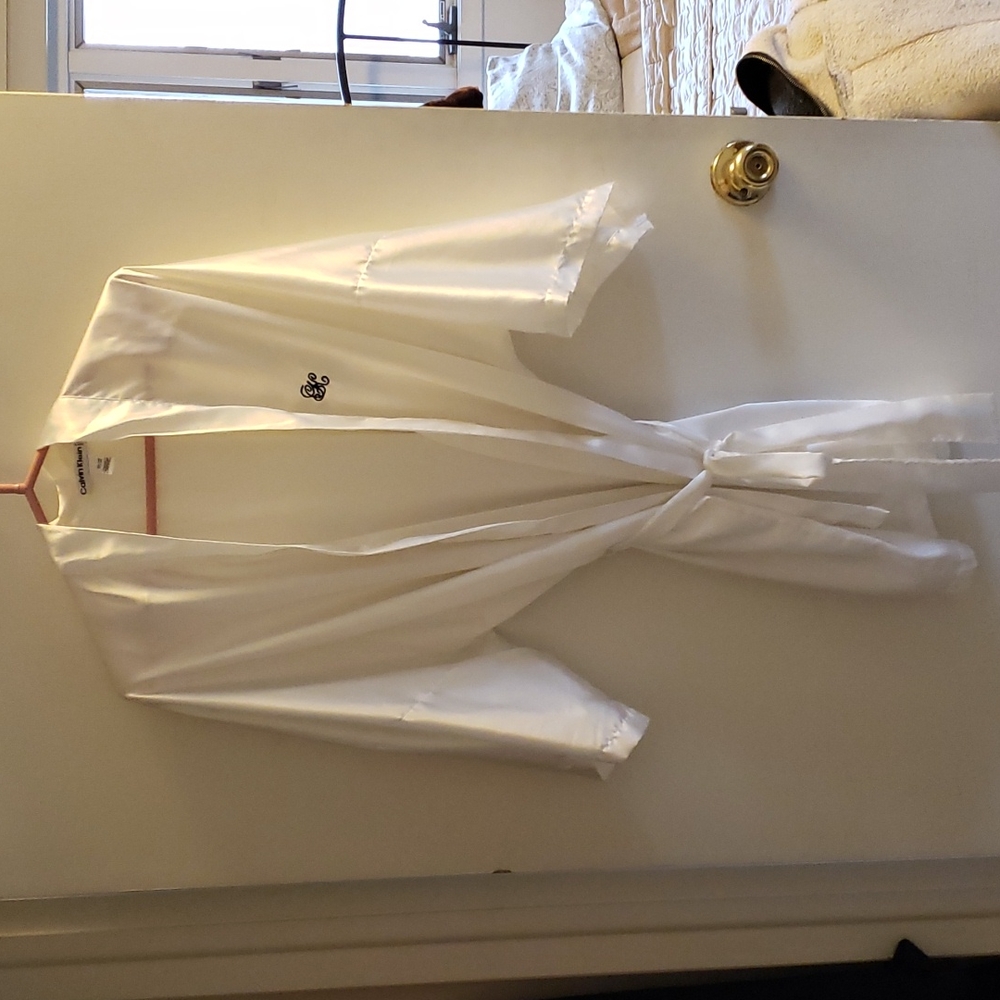 Calvin Klein robe